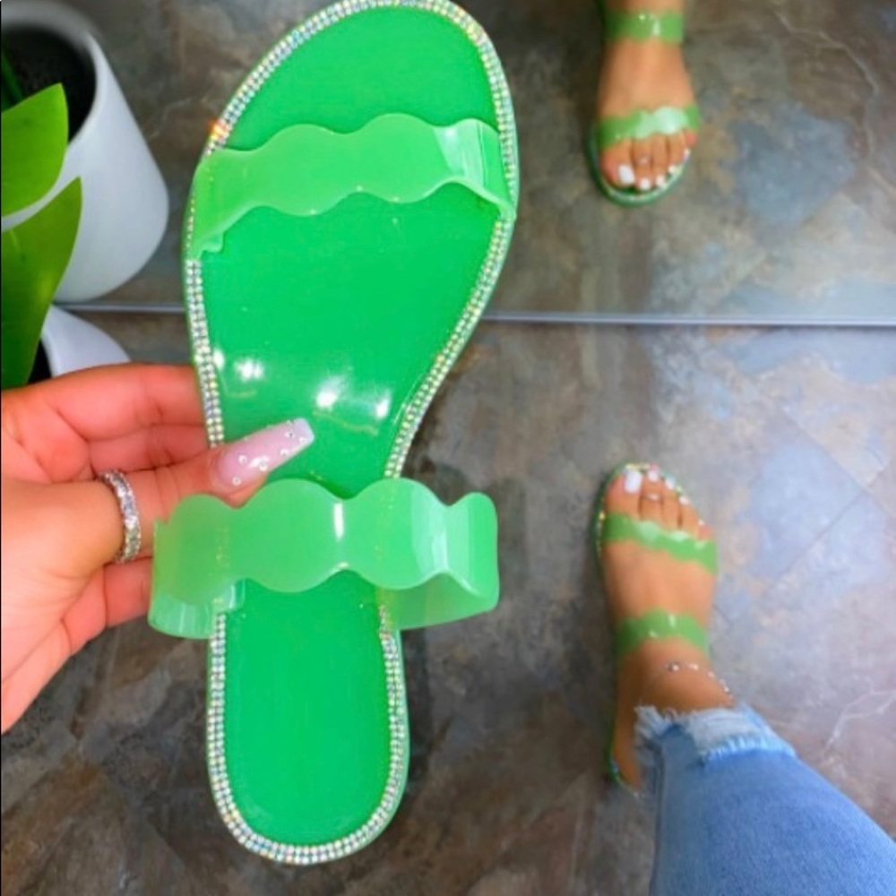 Jenna Sandal